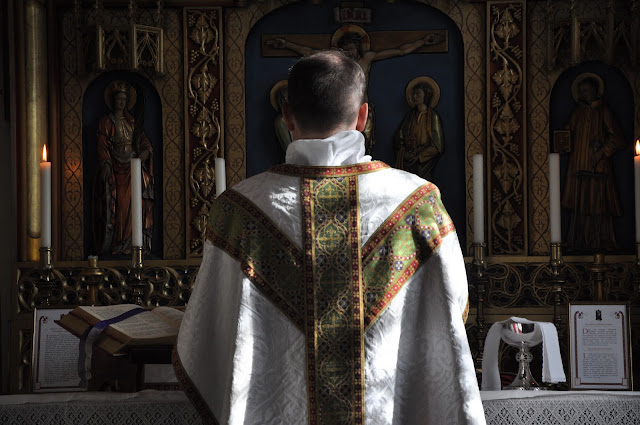 _resources/Our Lady of Walsingham Shrine The Slipper Chapel at England's Nazareth ~ Liturgical Arts Journal/888d0da2d32872e7065a43743585568e_MD5.jpg