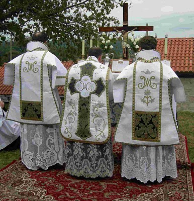 _resources/QUAERITUR Of subdeacons and tunics/bf404a184720af1c8789c1ca03156879_MD5.jpg